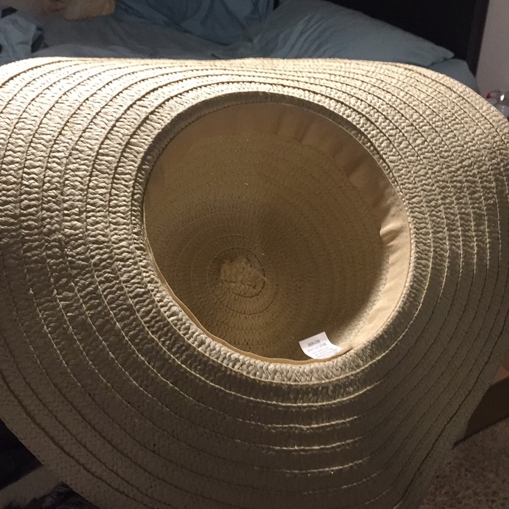 hat - Picture 3 of 3